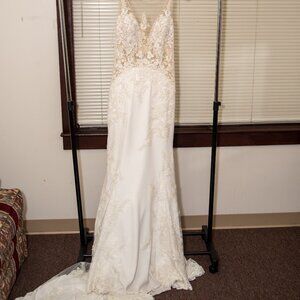 Mermaid wedding dress (Off white/Ivory/crystal tulle)